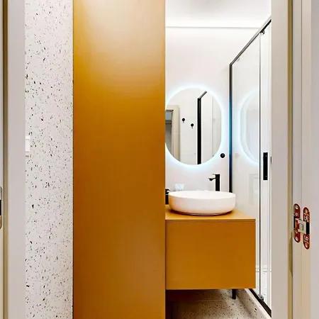 Flexihome Sk - Snp 7 - Four Apartment, Ac, Loggia *