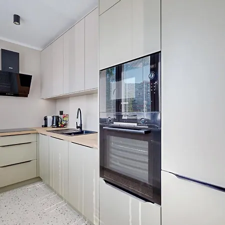 Daire Flexihome Sk - Snp 7 - Four Apartment, Ac, Loggia Kösice